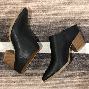 Universal Thread Faux Leather Heeled Black Mules